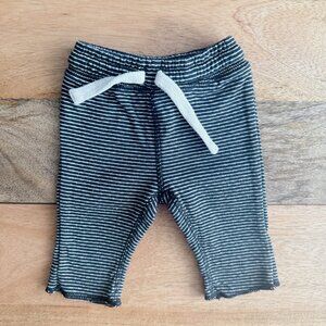 🧸 SALE! (5/$15, 8/$22, 12/$30) Carter’s pants NB joggers black stripe